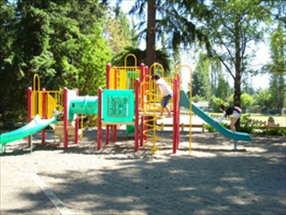 Hillwood playground 1_300px